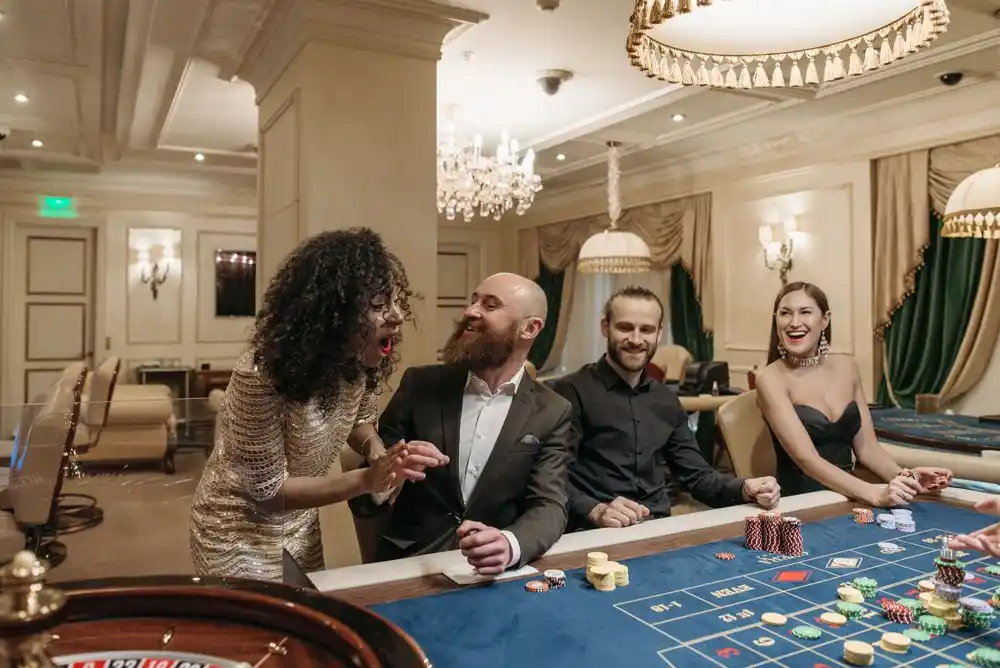 Žive kaszinó poker mize v akciji